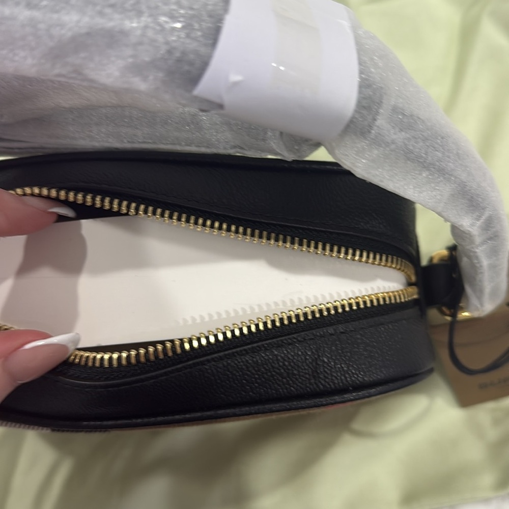 NWT Burberry Camera Bag - Picture 3 of 5